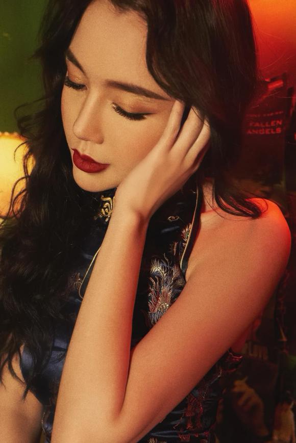 Elly Trần khoe nét đài các hút mắt với sườn xám-6