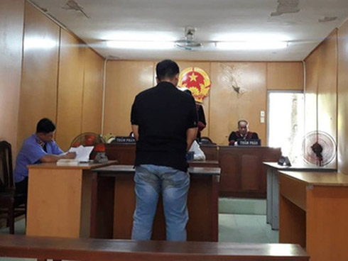 Camera ghi hình đôi nam nữ bị cướp xe ở Sài Gòn, dù dũng cảm chống trả quyết liệt băng giang hồ nhưng bất thành-3