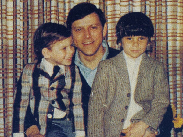 Câu chuyện về vị tỷ phú nhà cửa nát tan, phải bỏ mạng vì tính cách gia trưởng, thích kiểm soát người khác cùng cách dạy con không giống ai của mình-1