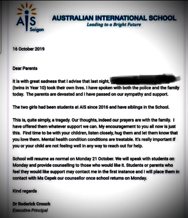 Hai chị em sinh đôi đang học ở trường quốc tế TP.HCM tự tử tại nhà riêng-2