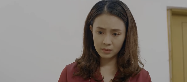 Hoa hồng trên ngực trái: Vợ cũ sang chảnh về nước, đến lượt Bảo say xỉn dốc bầu tâm sự với Khuê-4