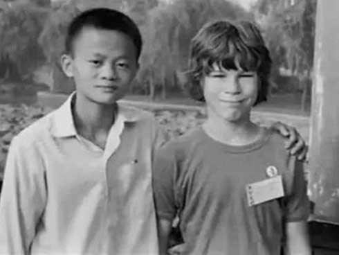 Từng được giúp đỡ 3 triệu đồng vô điều kiện, tỷ phú Jack Ma trở lại tìm ân nhân xưa và hành trình đền ơn đáp nghĩa khiến người đời nể phục