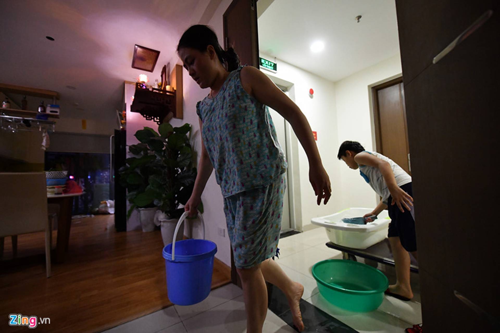 Cuộc sống người Hà Nội đảo lộn trong cơn khủng hoảng nước-30