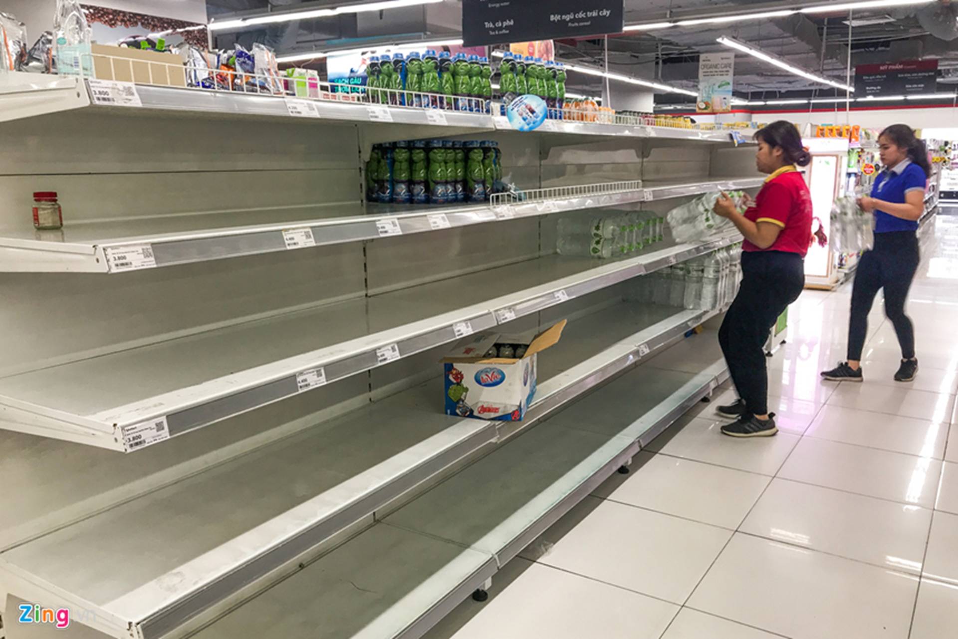 Cuộc sống người Hà Nội đảo lộn trong cơn khủng hoảng nước-37