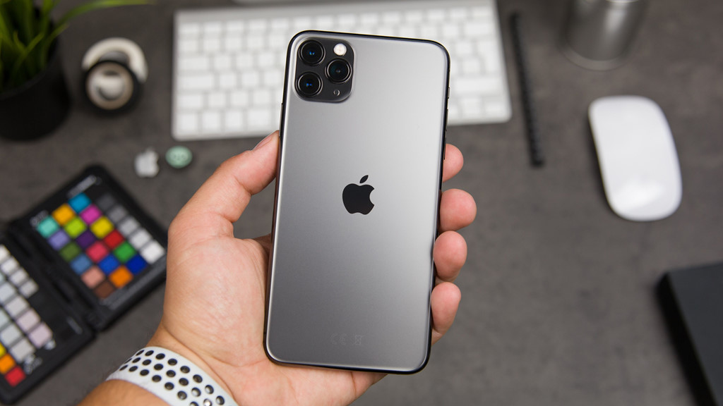 Giá iPhone 11 chạm đáy tại Việt Nam, 13 triệu đã có thể mua-1