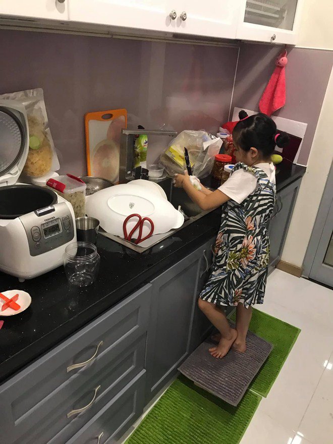 Huy Khánh mất công nấu nhưng vợ không ăn, con gái nói một câu ai nghe cũng mát ruột-5