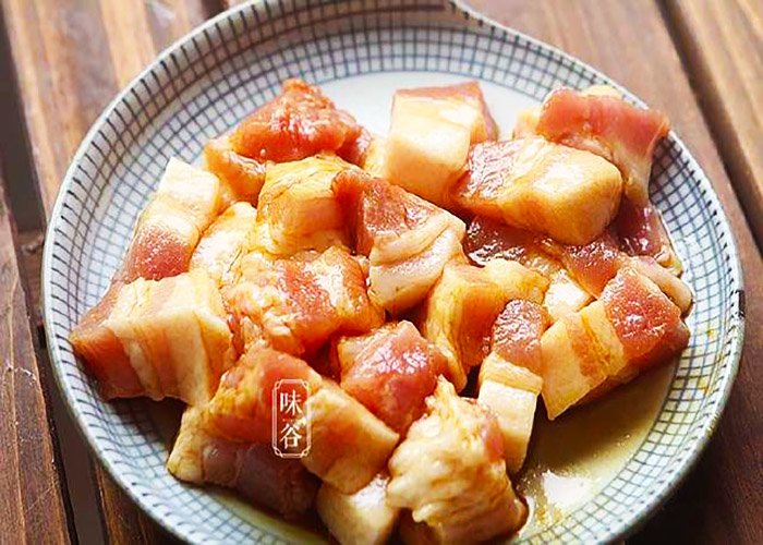 Thịt lợn chua ngọt nấu kiểu này chồng chan, con múc đến giọt nước sốt cuối cùng-2