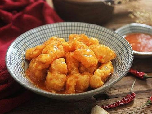 Thịt lợn chua ngọt nấu kiểu này chồng chan, con múc đến giọt nước sốt cuối cùng