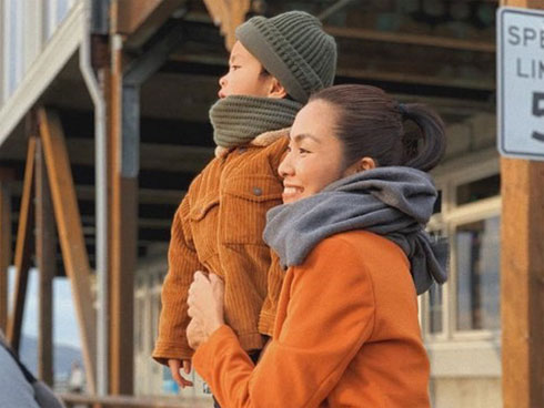 Vừa đăng ảnh cận mặt con trai, Tăng Thanh Hà lại khoe con gái đã lớn đến thế này-4