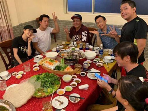 Nhã Phương lại lẻ bóng đi sự kiện, tiếp tục tháo nhẫn cưới giữa thời điểm liên tục bị đồn thổi sau 1 năm kết hôn-6