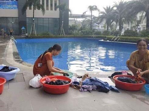 Hà Nội những ngày thiếu nước sạch: Dân công sở