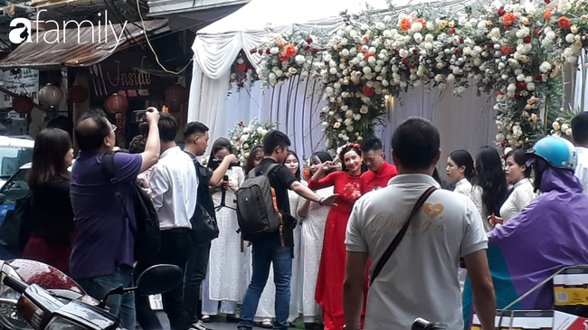 HOT: Lưu Đê Ly tổ chức lễ cưới cùng người đàn ông từng khiến cô chịu tiếng Tuesday trên phố Hàng Buồm?-16