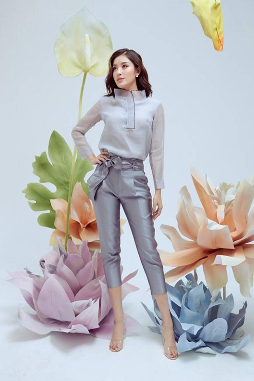 Huyền My thanh lịch ngọt ngào với bộ ảnh nhân ngày Phụ nữ Việt Nam-2