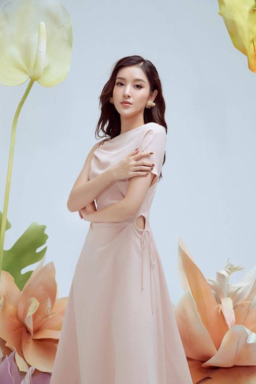 Huyền My thanh lịch ngọt ngào với bộ ảnh nhân ngày Phụ nữ Việt Nam-7