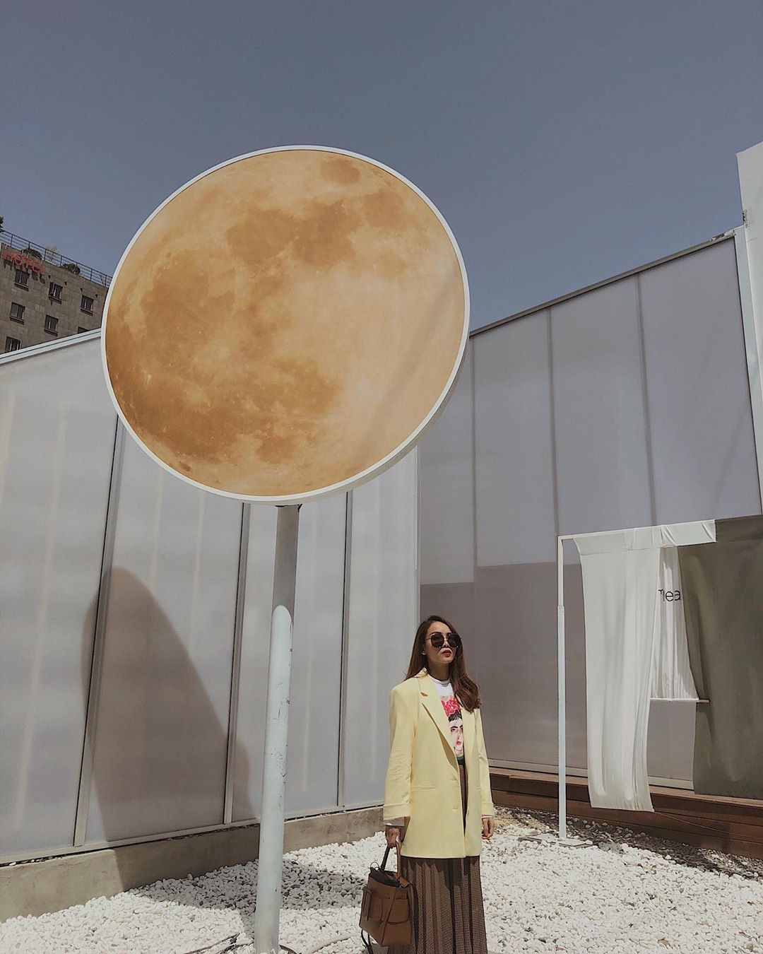 Ngắm street style của 10 sao Việt này cũng rút ra được vài kinh nghiệm mặc blazer mùa lạnh sao cho đẹp-10