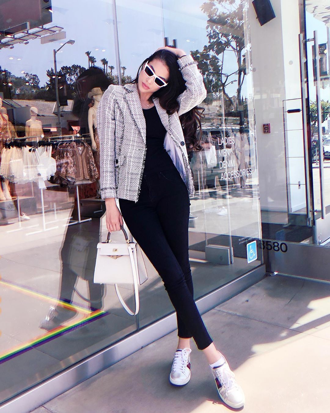 Ngắm street style của 10 sao Việt này cũng rút ra được vài kinh nghiệm mặc blazer mùa lạnh sao cho đẹp-6