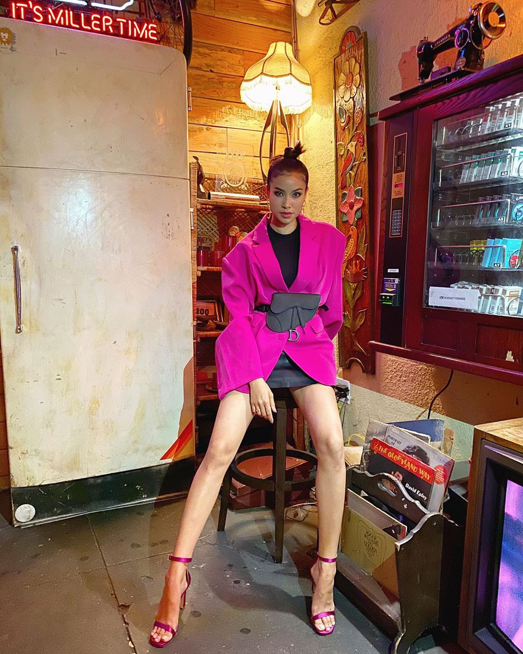Ngắm street style của 10 sao Việt này cũng rút ra được vài kinh nghiệm mặc blazer mùa lạnh sao cho đẹp-7