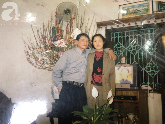 Chuyện tình bất ngờ của cô Hoa khôi Hải Dương đẹp nức tiếng và tấm ảnh cưới 29 năm trước cũng chứa đựng cả câu chuyện dài-4