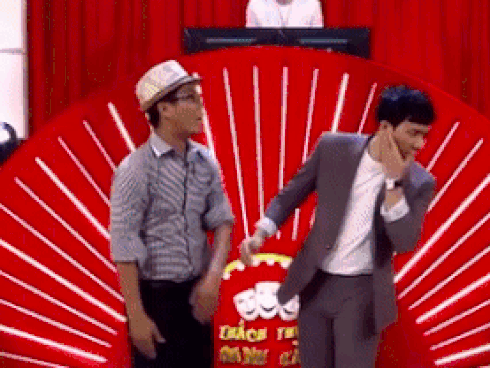 Thí sinh Thách thức danh hài bị chỉ trích khi hỏi nhau Hari Won là bồ ai? trước mặt Trấn Thành-6