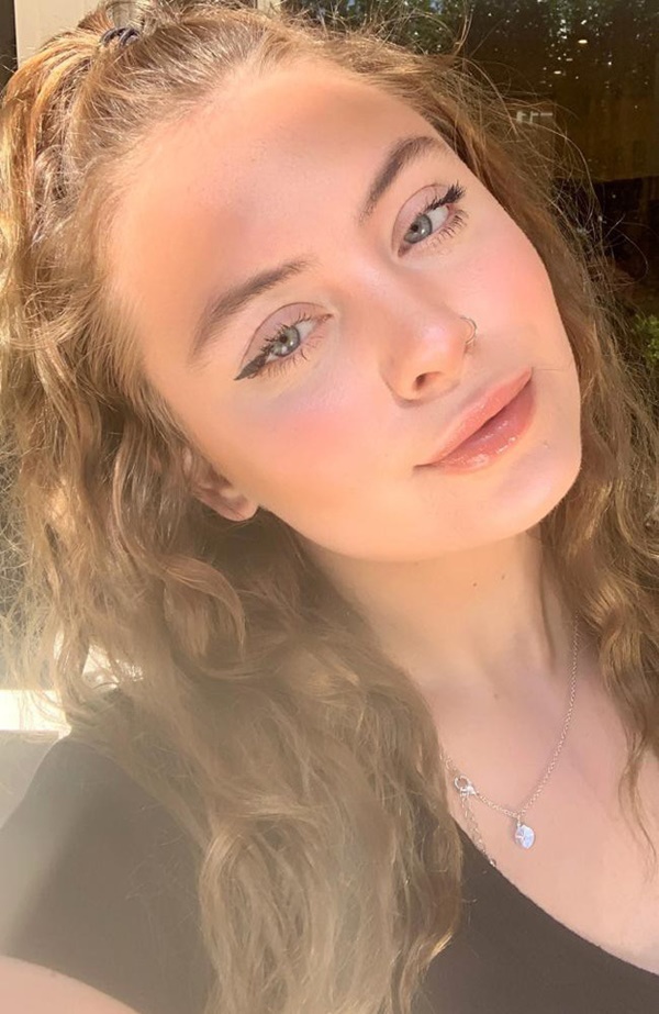 Đau đớn suốt 10 năm, cô gái được phát hiện có 2 tử cung, 2 âm đạo-1