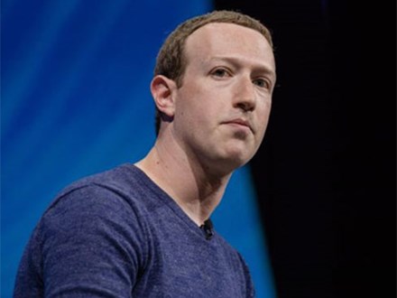 Giàu nứt vách, Facebook vẫn văng khỏi top 10 công ty giá trị nhất
