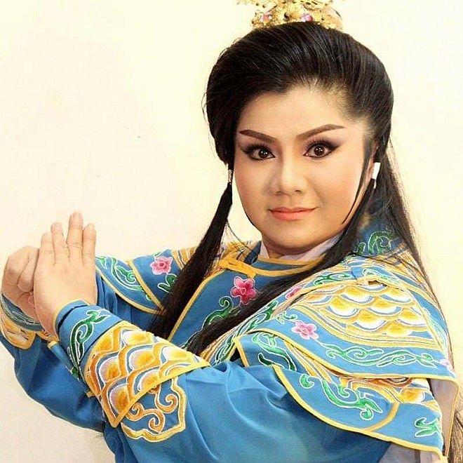 Danh tính cô đào cải lương đã đề nghị ca sĩ chuyển giới Lâm Khánh Chi kết hôn-4