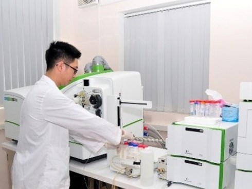 Xét nghiệm miễn phí cho người dân chịu ảnh hưởng của sự cố ô nhiễm nước sông Đà