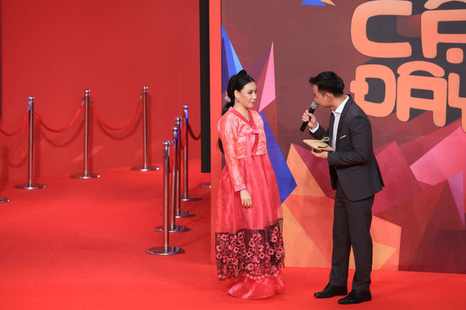 Hồ Quỳnh Hương: Tôi sợ quá, mới bảo quản lí, thôi gọi điện hủy show đi-1