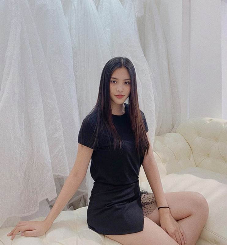 Ảnh khoe nhan sắc đời thường của Hoa hậu Tiểu Vy-8