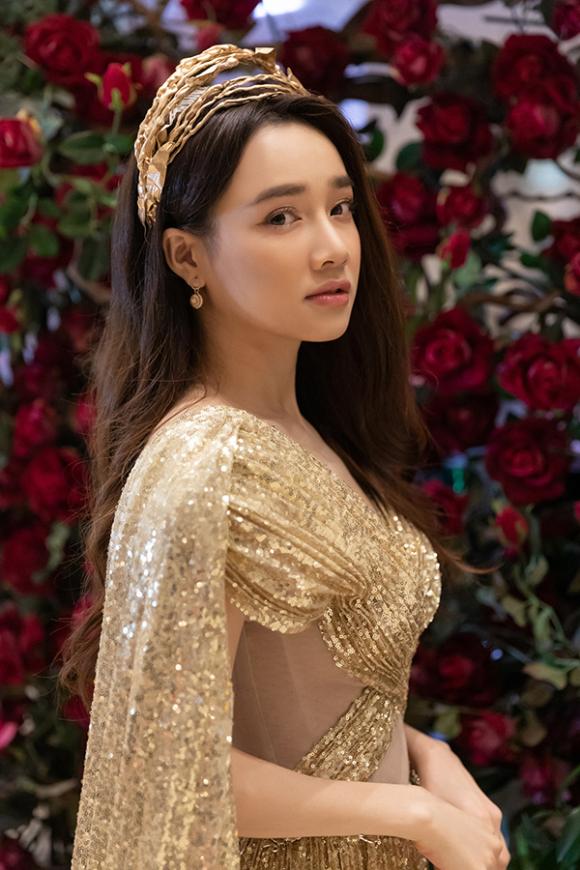 Nhã Phương hoá nữ thần Hi Lạp với nhan sắc vừa ngọt ngào vừa thanh tú-6