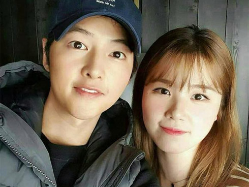 Hậu ly hôn Song Joong Ki, lâu lắm rồi người hâm mộ mới thấy Song Hye Kyo nở nụ cười rạng rỡ đến thế-5