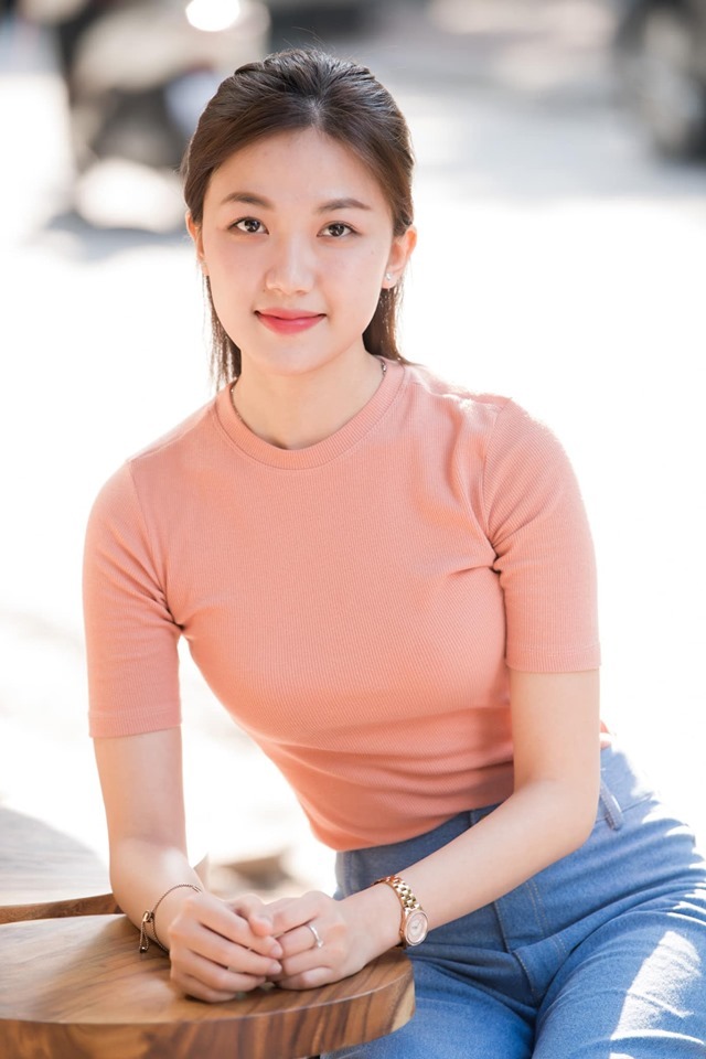 Nhan sắc thật của Trà tiểu tam, nhân vật bị ghét nhất Hoa hồng trên ngực trái-5