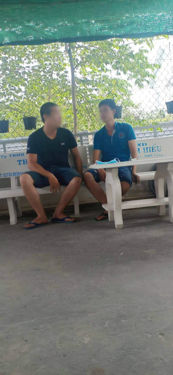 Nam thanh niên đến nhà xin lỗi ông bố say xỉn tát con nhỏ sau khi cùng dân mạng kéo đến dạy bảo trút giận-4