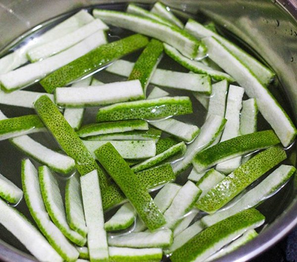 Hôi miệng đến đâu cũng hết sạch, hơi thở thơm tho trở lại chỉ bằng cách nhai vỏ bưởi-2