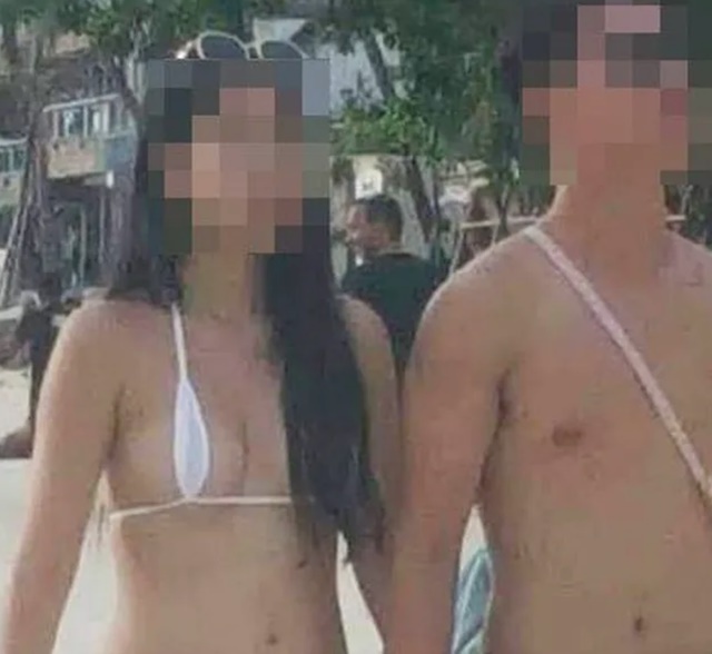 Cô gái mặc bikini nhỏ như sợi dây suy sụp khi bị chỉ trích nặng nề-1