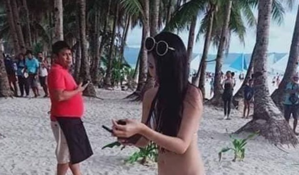 Cô gái mặc bikini nhỏ như sợi dây suy sụp khi bị chỉ trích nặng nề-2