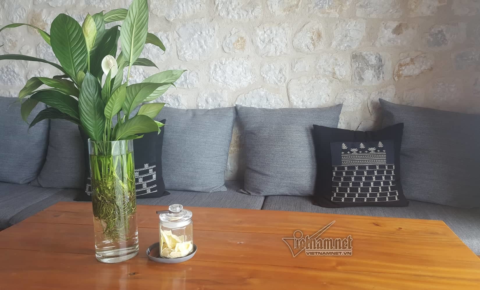 Vợ chết lặng trước thái độ của chồng mỗi khi gần gũi-1