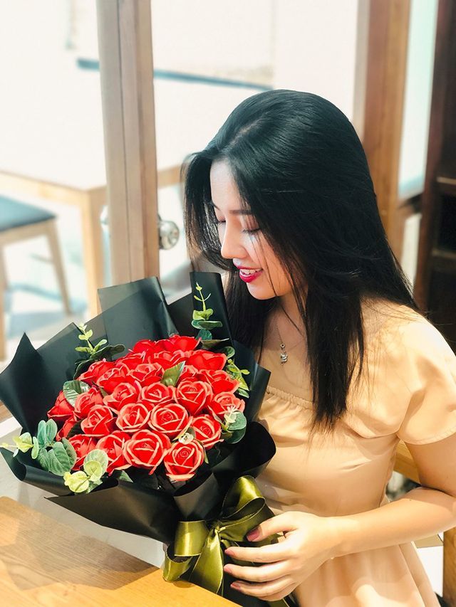 Bán hoa tự gấp lãi 30 triệu đồng mùa kinh doanh 20/10-2