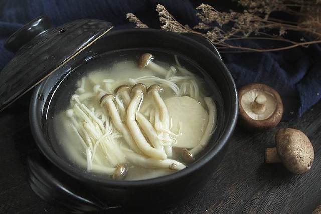 Học ngay cách nấu canh nấm vừa ngon vừa bổ dưỡng, tuần nào nhà tôi cũng nấu 2 lần!-4