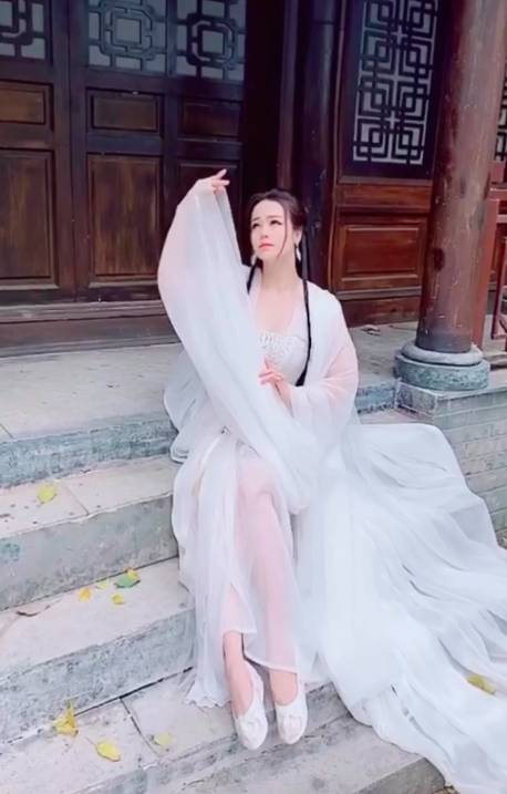 Tiếng sét trong mưa: Nhật Kim Anh tung ảnh cổ trang, đẹp thoát tục đến mức fan quên luôn Thị Bình-1