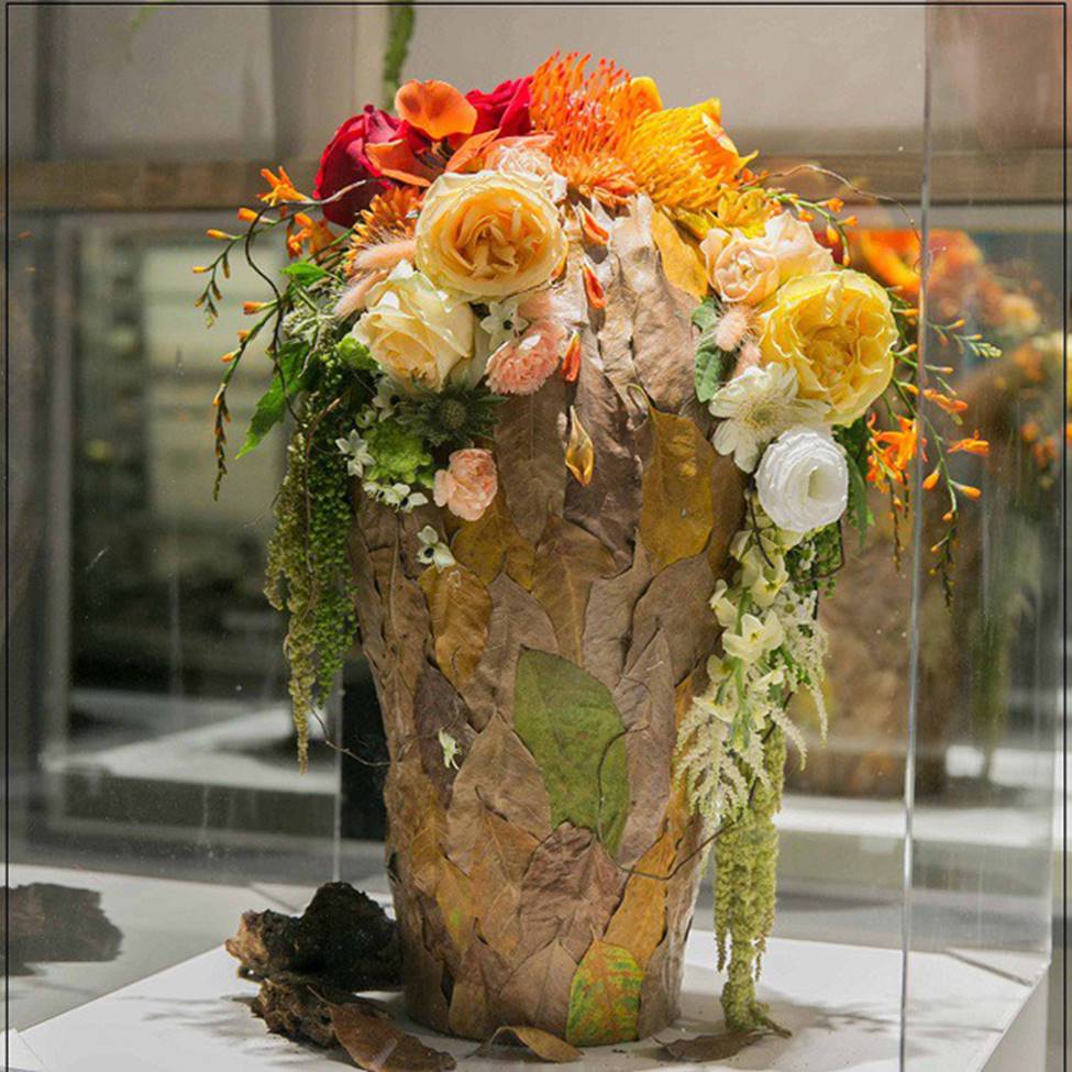 Đây là 9 bình/lẵng hoa đắt khủng khiếp trong ngày 20/10 mà nhiều chị em đã được tặng-9