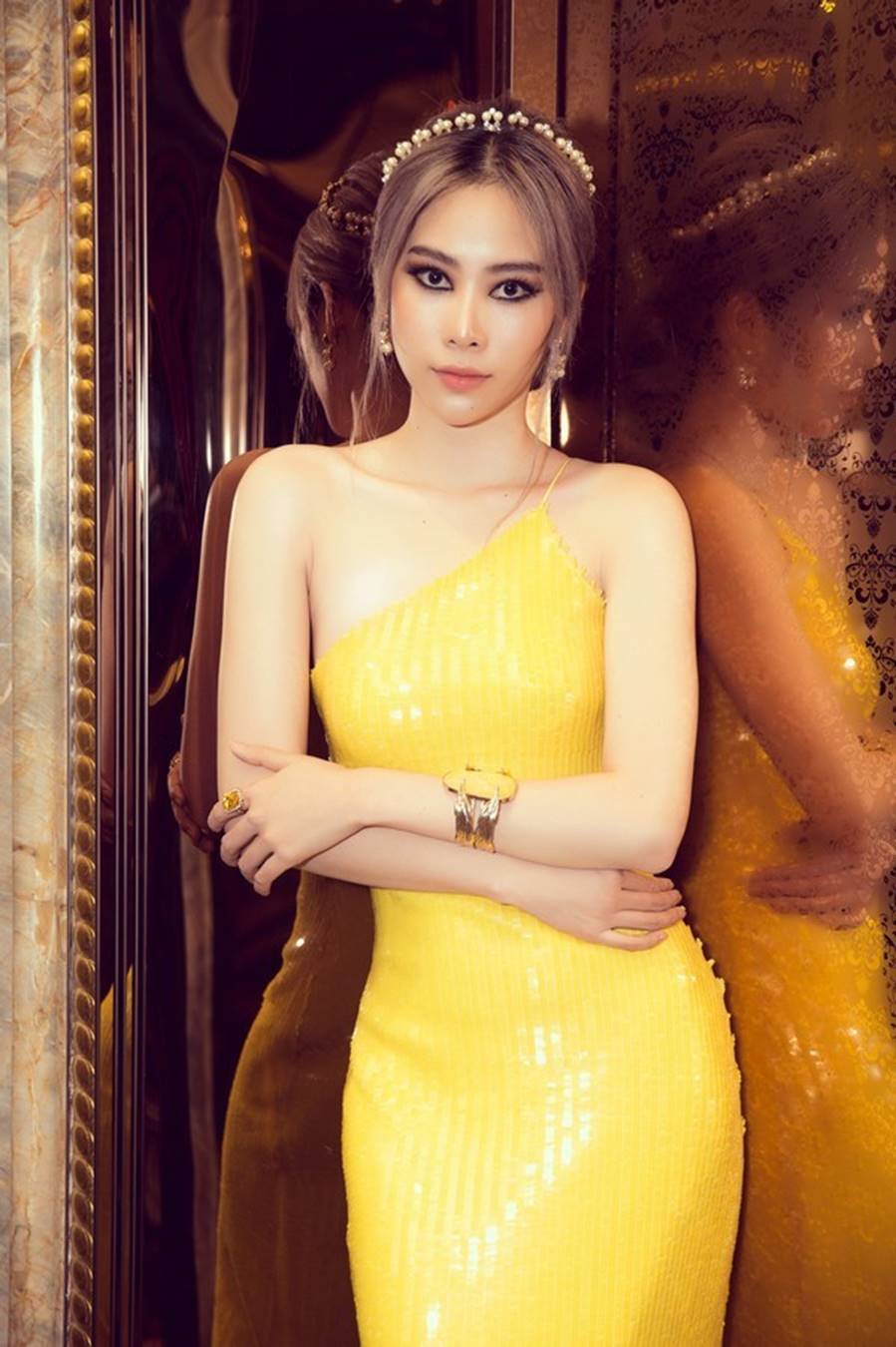 Nhã Phương – Nam Em dự chung sự kiện: Cùng một concept nhưng người như nữ thần, người lại tụt dốc” nhan sắc vì makeup-6