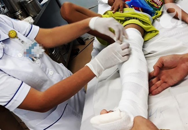 Thương tâm: Chở 2 con đi thăm bà nội không may gặp tai nạn khiến cha tử vong, bé trai 8 tuổi thương nặng-4