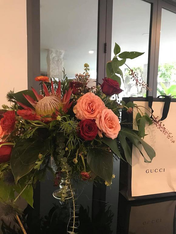 Gia đình Kim Lý sang tận Việt Nam mừng 20/10 cùng bố mẹ Hà Hồ-7