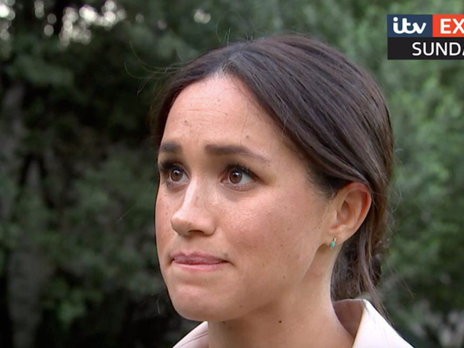 Meghan Markle lại chơi xấu” chị dâu Kate trong ngày cuối cùng của chuyến công du theo cách khiến ai cũng cảm thấy rùng mình sợ hãi-1