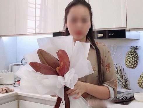 Trót mang con giáp thứ 13 ra khiêu khích vợ, hậu 20/10 chồng khóc thét khi nhìn xuống chân-3