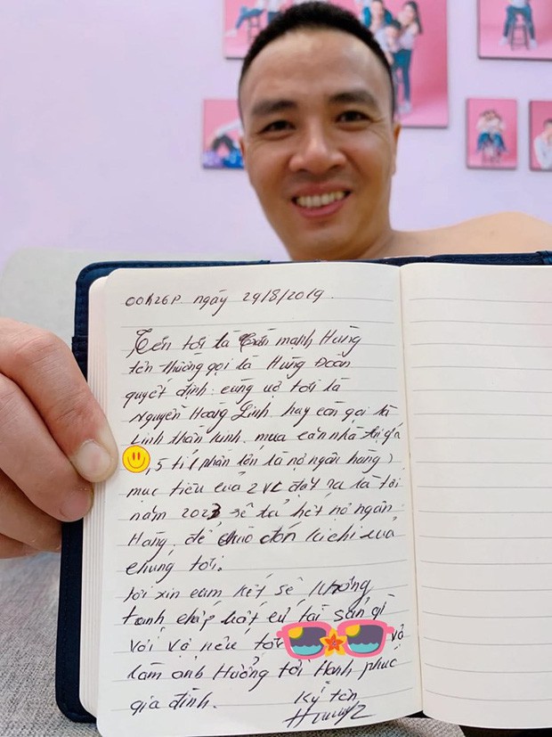 MC Hoàng Linh nhắc nhẹ kỷ niệm 2 năm trước được chồng gọi ra ngoài tặng hoa giữa đêm khuya, dân tình dự đoán quà năm nay chắc phải khủng lắm-2