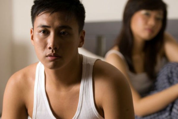 Mỗi khi cho con bú, vợ tôi đều lấy khăn che mặt, khi biết lý do, tôi đã suýt đuổi cô ấy ra khỏi nhà-1