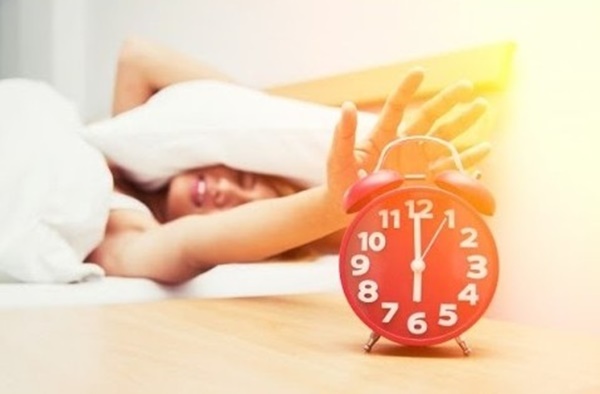 Sự khác biệt giữa việc dậy lúc 6 giờ và 8 giờ: Cơ thể sở hữu thêm 5 lợi ích không loại thuốc nào làm được-2