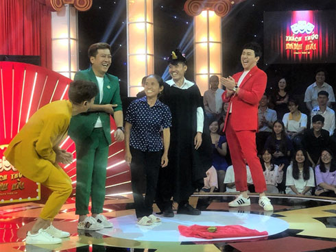 Sinh nhật Trấn Thành nhưng Lê Giang chiếm trọn spotlight vì vòng một quá khủng-5